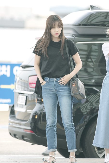 TWICE(トゥワイス)ミナの私服がかわいい！ファッションコーデ＆ブランド紹介