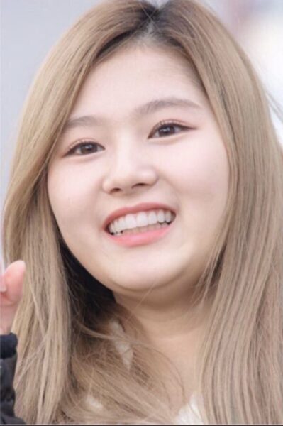 TWICE(トゥワイス)サナが痩せたダイエットは？食事や体重も紹介