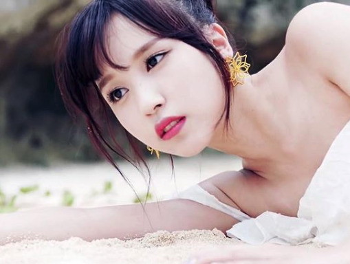 TWICE(トゥワイス)ミナの本名や国籍は？アメリカ人のハーフという噂を調査！