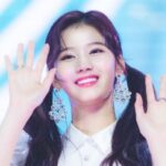 TWICE(トゥワイス)サナは社交的？優しくて天然という噂の性格を分析