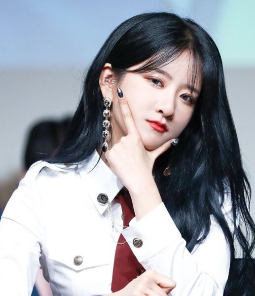 宇宙少女でセンターやメインボーカル、メインダンサーを担当しているのは誰？