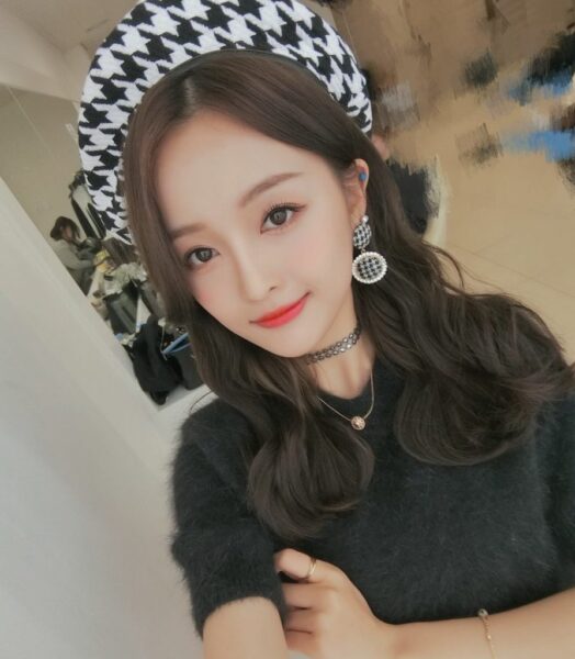 宇宙少女でセンターやメインボーカル、メインダンサーを担当しているのは誰？