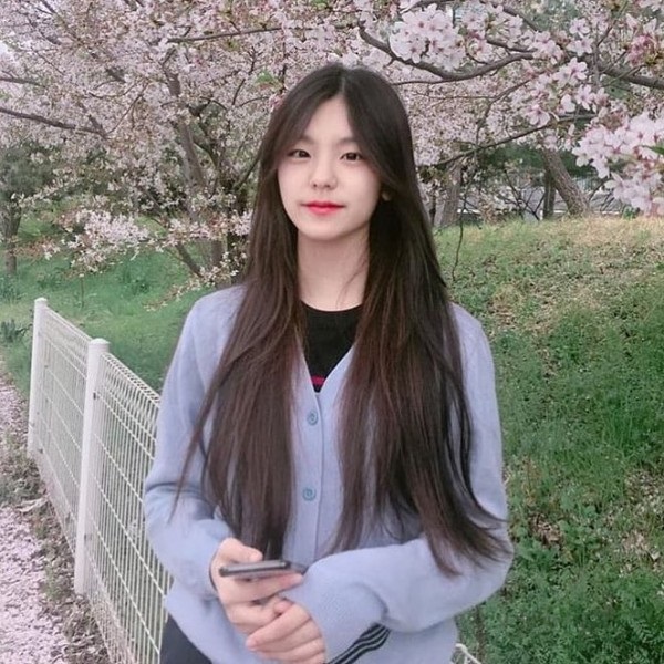 StrayKids(スキズ)ヒョンジンの兄弟構成を調査！一人っ子？イェジとは双子？