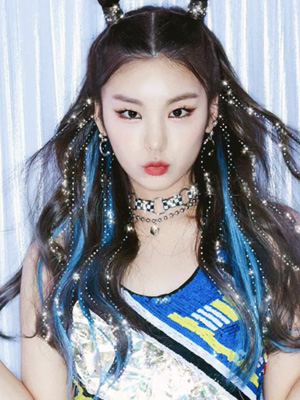 StrayKids(スキズ)ヒョンジンの兄弟構成を調査！一人っ子？イェジとは双子？