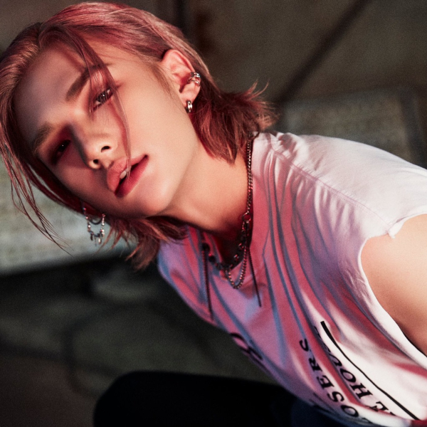 StrayKids(スキズ)ヒョンジンはダンスが上手い!どの曲のソロダンスが話題になった?