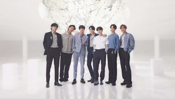 BTS日本のドラマ主題歌になったStay Goldの作詞作曲は誰?歌詞の意味までご紹介!