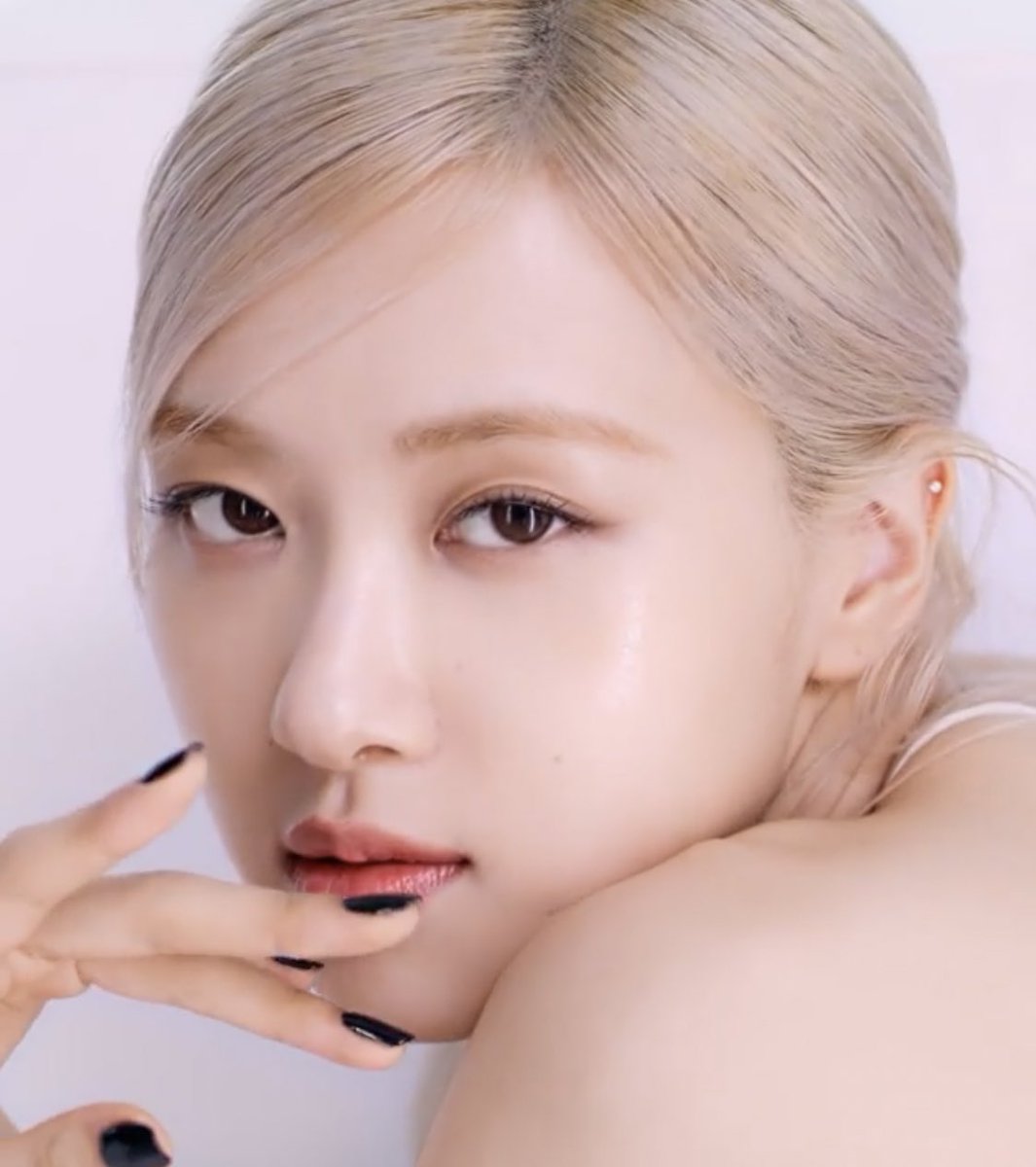 BLACKPINK(ブラックピンク)ロゼは肌が綺麗！スキンケアや美容法の秘訣は？