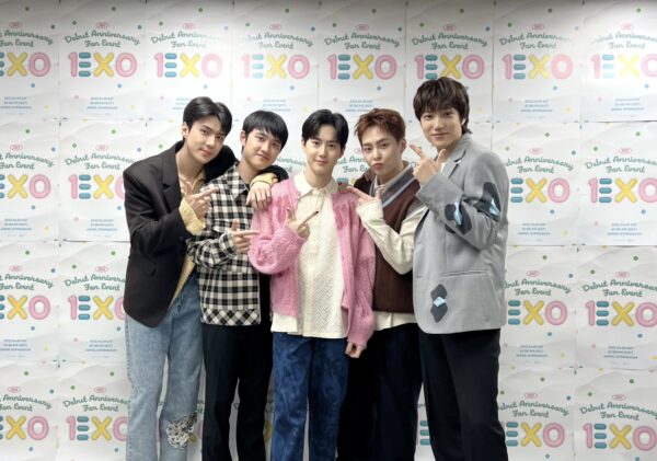 EXO(エクソ)メンバーの仲良しカップルエピソード