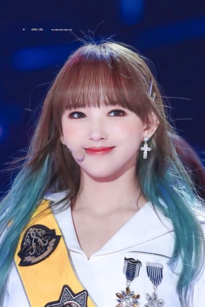 宇宙少女でセンターやメインボーカル、メインダンサーを担当しているのは誰？