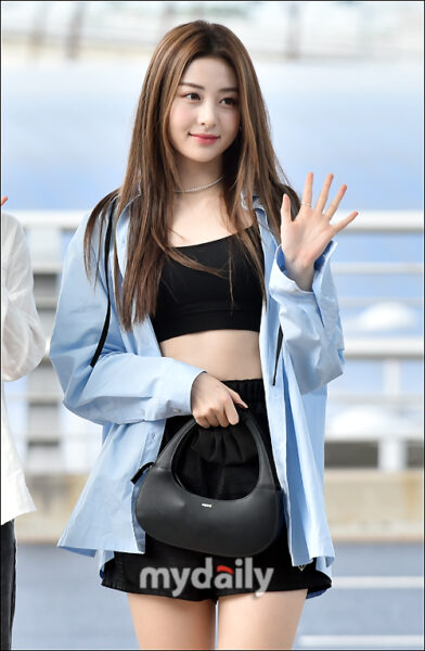 宮脇咲良がチェウォンと共にHYBEから新グループでデビュー!そのグループとは?