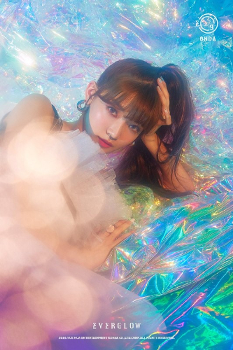 EVERGLOW(エバーグロウ)のメンバーの本名やあだ名の調査！ハングル表記もご紹介！