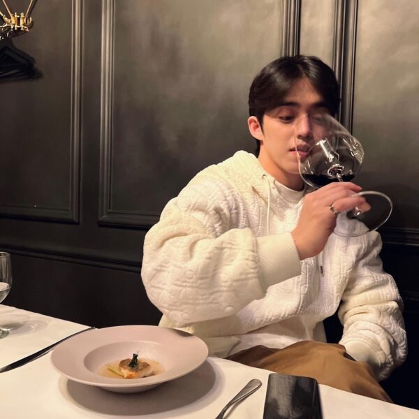 SEVENTEEN(セブチ)エスクプスの私服や香水の愛用ブランドを紹介!