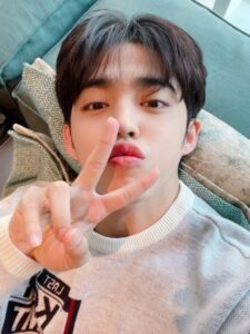 SEVENTEEN(セブチ)エスクプスの私服や香水の愛用ブランドを紹介！