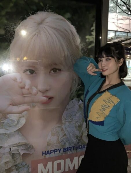 TWICE(トゥワイス)モモの本物公式インスタはこれ！ツイッターもあるの？