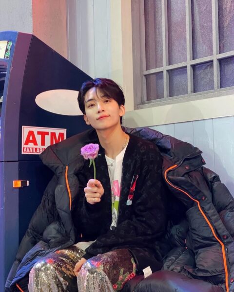 SEVENTEEN(セブチ)ジョンハン肘の怪我で手術！ギブスの理由は？