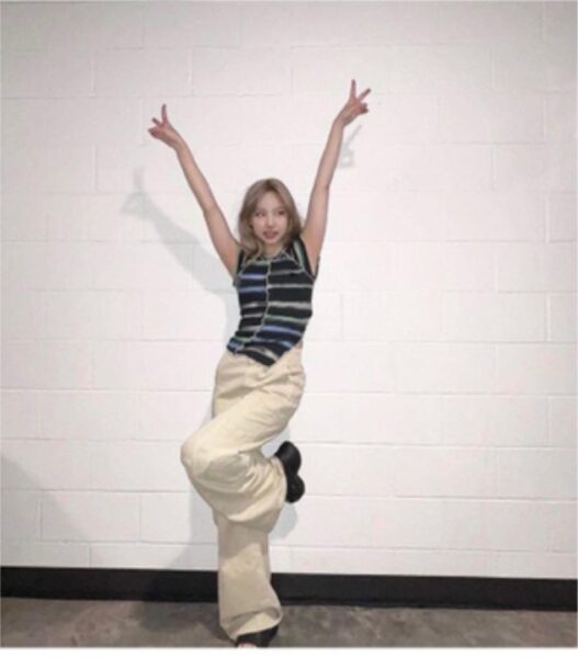 TWICE(トゥワイス)ナヨンの私服コーデ！着こなしのコツやブランドについて