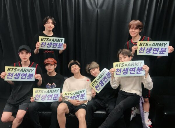 BTS新曲Yet To Comeが公開！和訳や歌詞の意味までご紹介！