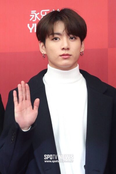 BTSジョングクがチャーリー・プースとコラボ曲「Left and Right」を発表!CDで発売あり!