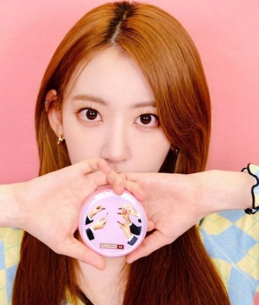 ルセラフィム(LE SSERAFIM)宮脇咲良の公式インスタやツイッターのアカウントはある?