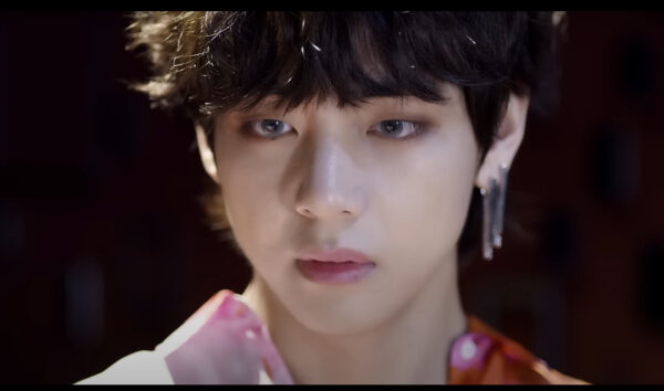 BTSのFake Loveの作詞作曲は誰?歌詞の意味までご紹介!