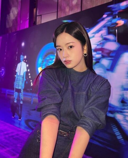 IVE(アイブ)ユジン！美人で可愛い！魅力がたくさん♪人気の理由とは？