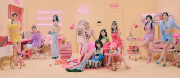 TWICE(トゥワイス)ジヒョのプロフィール！誕生日や出身地は？血液型なども調査