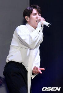 韓国アイドル(k-pop) 男性グループ歌唱力・歌上手いランキング！