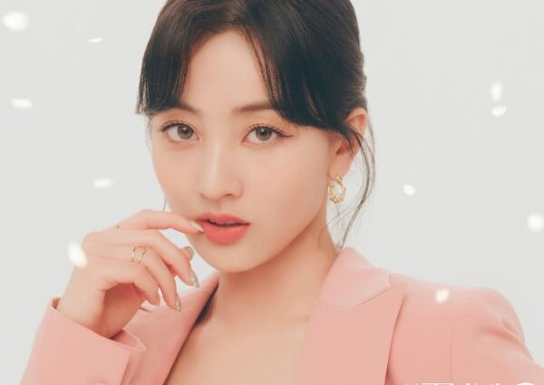 TWICE(トゥワイス)ジヒョの可愛い写真が見たい!インスタ本物公式アカはある?