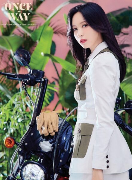 TWICE(トゥワイス)ミナは美人すぎて高値の花？可愛い画像も大公開！