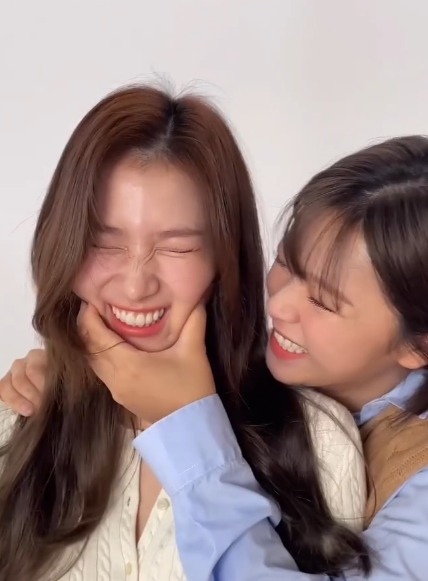 TWICE(トゥワイス)サナがモテるのはなぜ?韓国で人気の理由も徹底解説