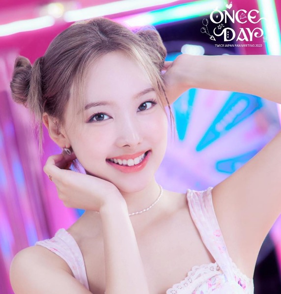 TWICE(トゥワイス)ナヨンのプロフィール！本名や年齢は？身長なども徹底調査