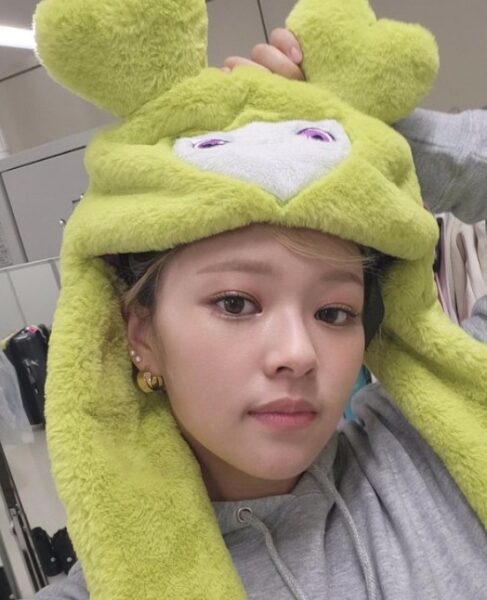 TWICE(トゥワイス)ジョンヨンのインスタやツイッターに本物公式はある？