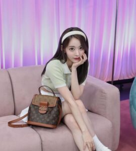 宮脇咲良がプロデュースしたリップ、口コミは？