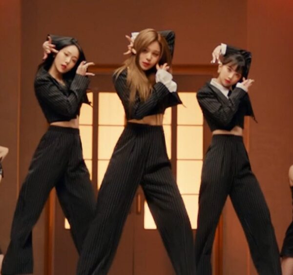 VIVIZ(ビビジ)元グループはgirlfriend？解散し再デビューしたって本当？