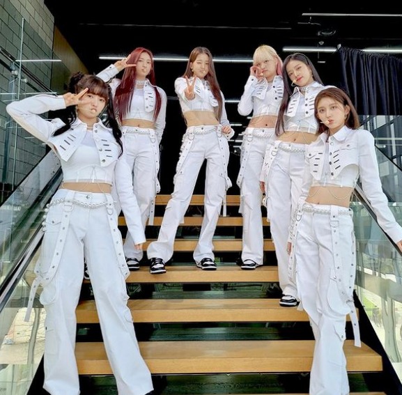 IVE(アイブ)アンチが多い?実力不足や人気ない、可愛くない?