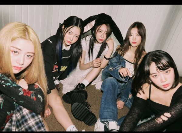 ｖルセラフィム(LE SSERAFIM)公式インスタやツイッター・youtubeはあるｖ