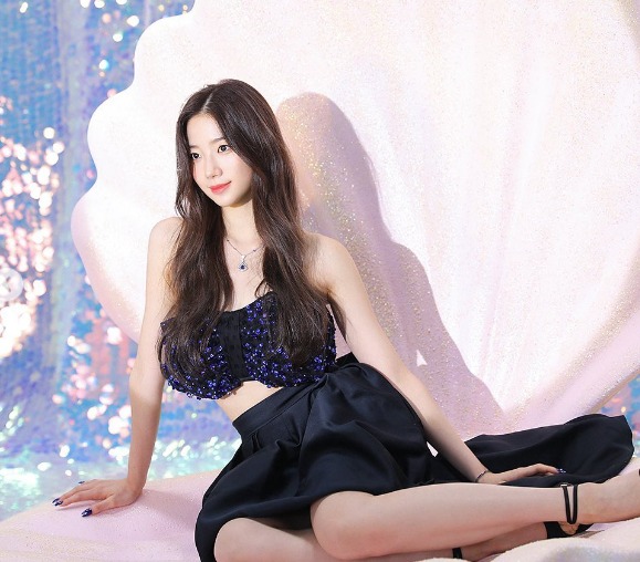 ルセラフィム(LE SSERAFIM)カズハのバレエの経歴がすごい！オランダで留学経験も