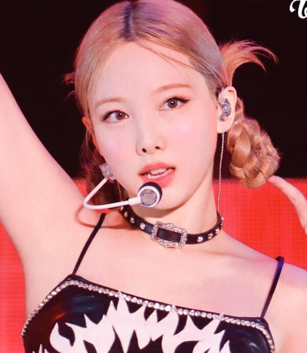 TWICE(トゥワイス)ナヨンはどんな人？人見知りで面白い魅力的な性格を調査！