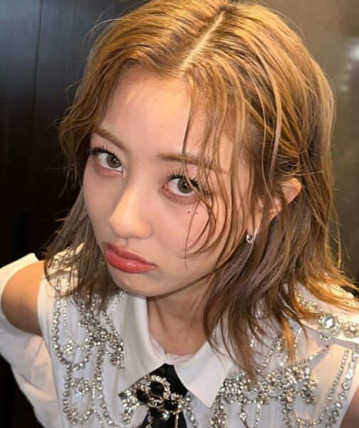 TWICE(トゥワイス)ジヒョは性格が優しいしかっこいい！尊敬される理由も調査