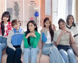 IVE(アイブ)公式のグッズやペンライトはどこで買う？調査！