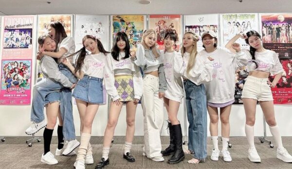 TWICE(トゥワイス)サナ愛用プラダキャンディキスってどんな香り?値段も調査!