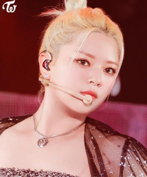 TWICE(トゥワイス)ジョンヨンのイメージカラーは緑!ラブリーの名前は何?