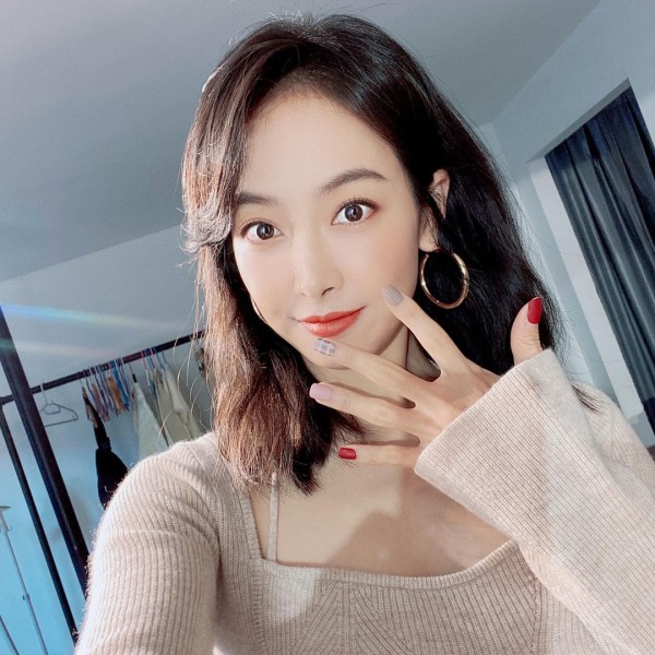 2PMニックンの彼女はビクトリア？現在は結婚して子供がいる？