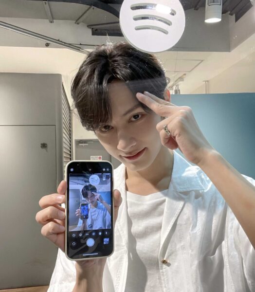 SEVENTEENジュンの愛用香水!ドンキで買える?ブランドや価格を調査