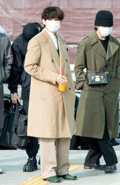 BTS テテ(v/キムテヒョン)がセリーヌパリコレへ参加!リサも関係している?