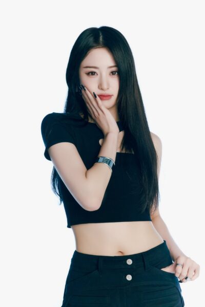 ルセラフィム(LE SSERAFIM)カズハの家族構成!高知の実家はお金持ちって本当?