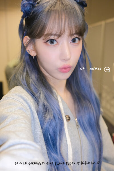 ルセラフィム(LE SSERAFIM)のタオルやトレカ・ステッカーが買えるサイトは？