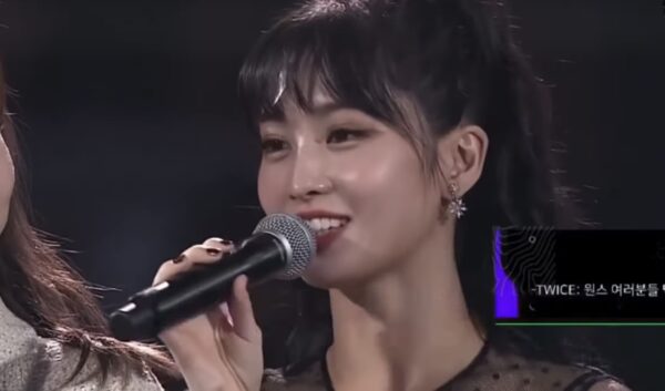 TWICE(トゥワイス)モモが日本語を忘れる？韓国語の方が上手いという噂！