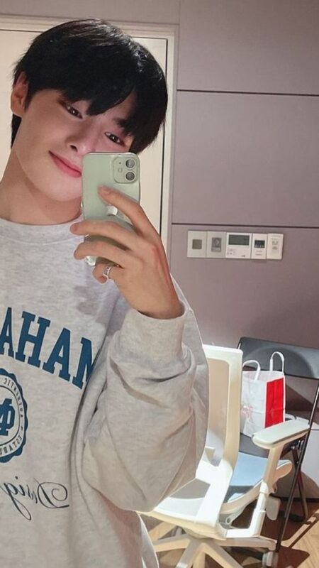 StrayKids(スキズ)アイエンの私服はおしゃれ！？着用ブランドや空港ファッションを調査！