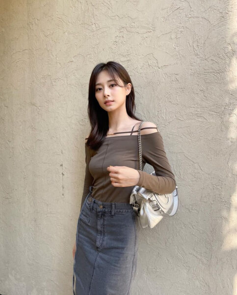 TWICE(トゥワイス)ツウィは骨格ウェーブで顔タイプはフェミニン?スタイル事情を調査!